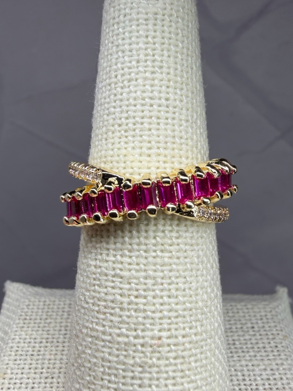 Adjustable Ring 18K Gold-Plated Pink Baguette CZ Stones X Cubic Zirconia NEW